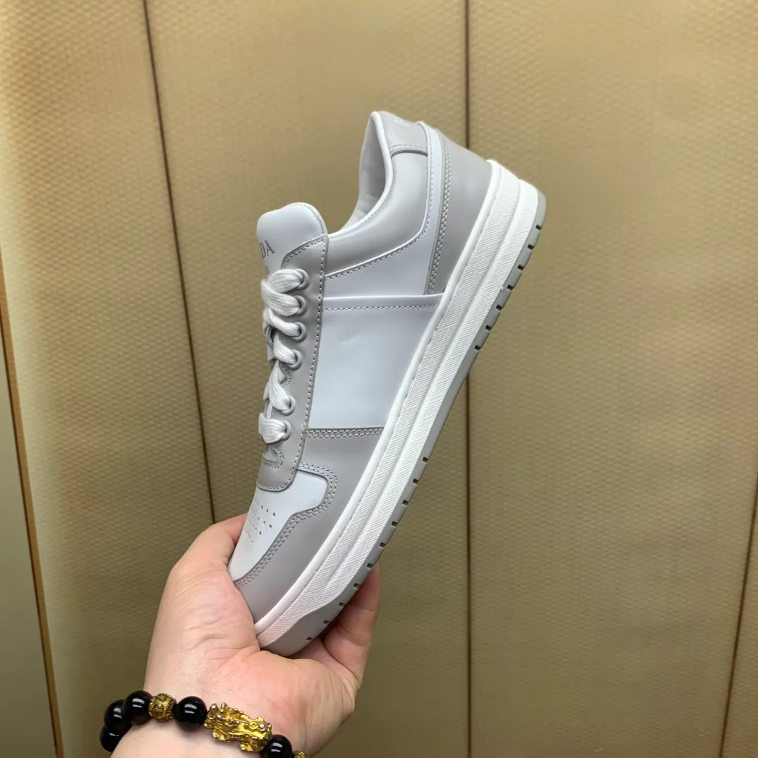 💰660巜PRADA》Prada: top 🔝purchasing agent🔍🔍the latest men’s counters are on sale simultaneously, high-quality original calfskin imported from Italy 🇮🇹. Brand logo* (prominent·high-end·noble·class·) exquisite workmanship (imported from Italy🇮🇹 Sole: Original sole provided by the original factory, ⚠️exclusive double-layer activity, TPR rubber, combination outsole; super comfortable, wear-resistant, non-slip, environmentally friendly🌳🌳🌳, real shot🎬The real thing is more beautiful🔍🔍 (high quality, follow the order) code number 38 to 44 (.45 customized)